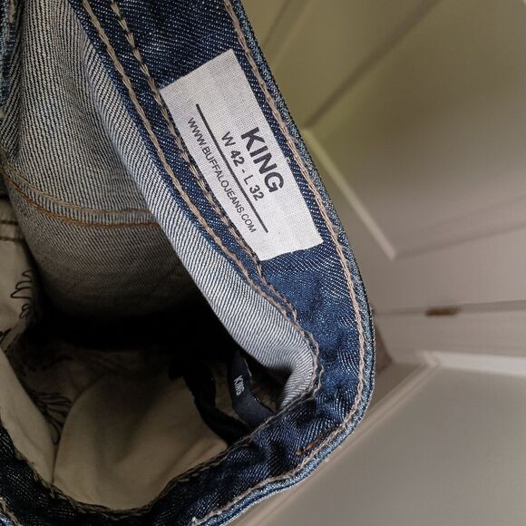 Buffalo David Bitton Mens Jeans 42x32 Dark Wash King Straight Leg Button Fly - Picture 7 of 7